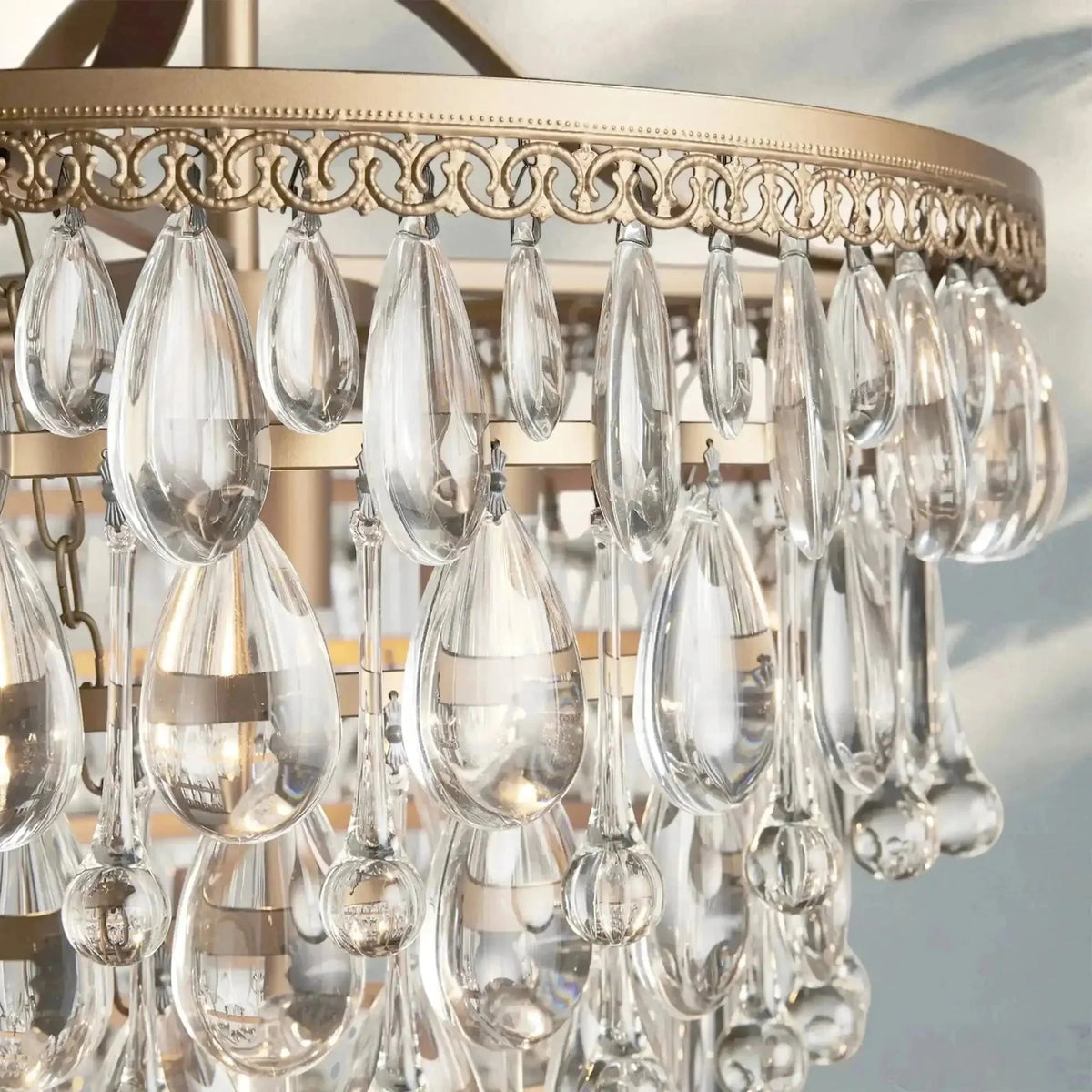 Anabelle Round Chandelier 17''23''H - Zelno Lighting