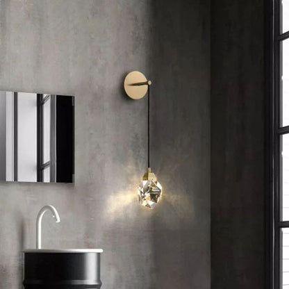 Slipe Faceted Crystal Prisms Wall Sconce (Cord) - Zelno Lighting
